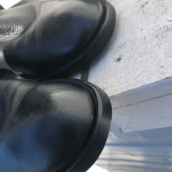 Gucci boots. Size 8…Serious buyers only! - Picture 9 of 11